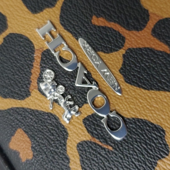 Coach CC759 Jamie Camera Bag In Signature Canvas ( Last one - Firm Price) - Picture 12 of 15